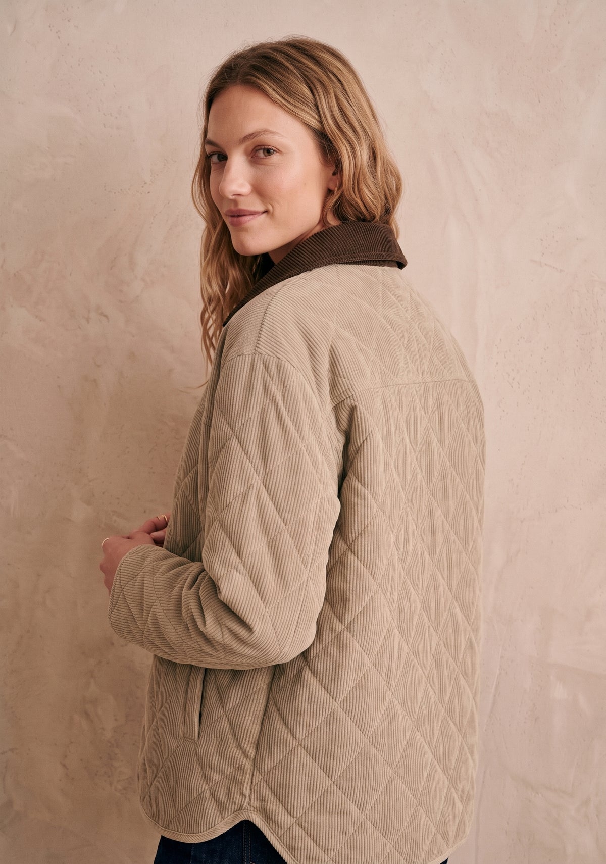Veste matelassée en velours côtelé col chemise - Ella