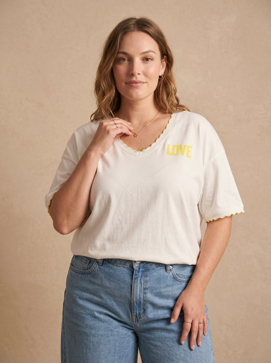 Curve - T-shirt blanc LOVE festonné col rond - Léonie