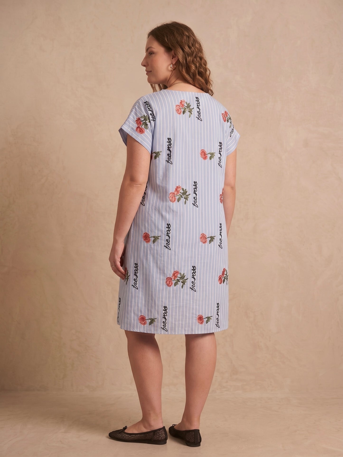 Curve - Robe chemise rayée bleu roses ceinturée - Soline